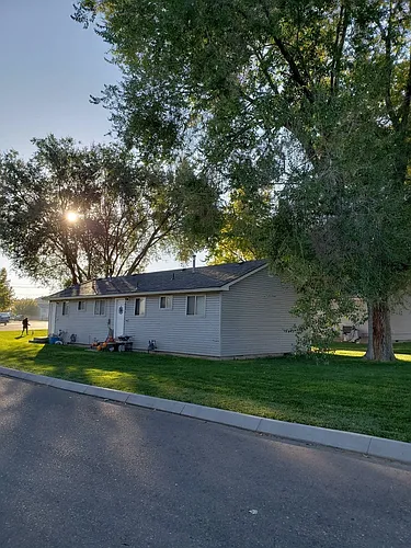 920 Maple St Photo 1