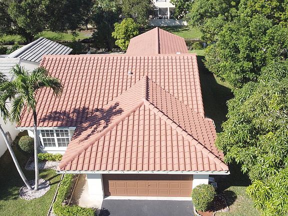 5th image of 2816 NW 95th Avenue