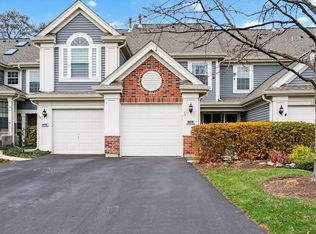 1176 Talbots Ln, Elk Grove Village, IL 60007