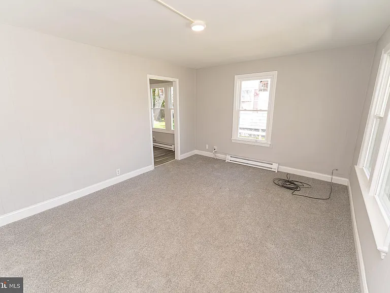 1507 Race St — Photo 12