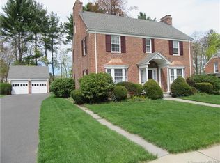 30 Ridgewood Rd, Windsor, CT 06095