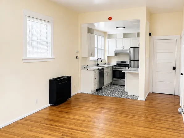1021 Magnolia St #B, Oakland, CA 94607