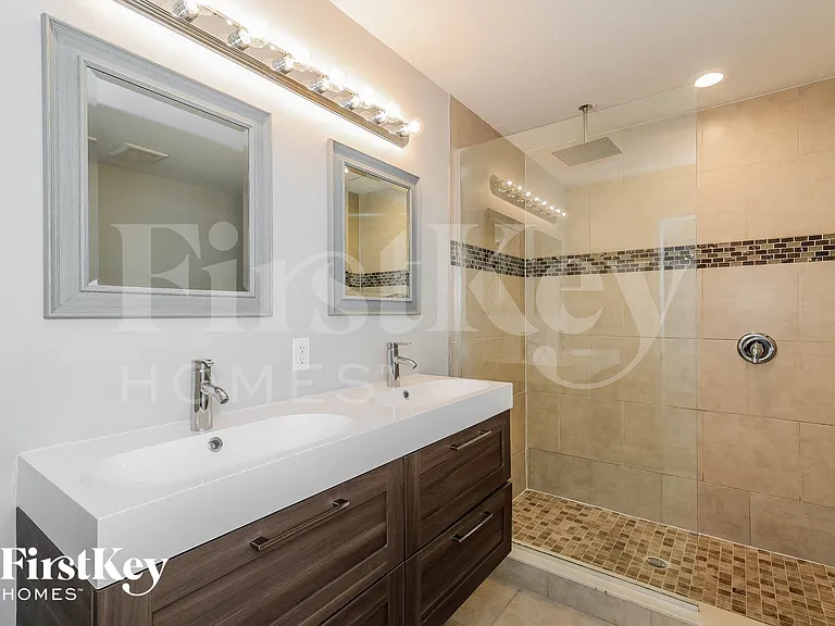419 Eagle Dr — Photo 9