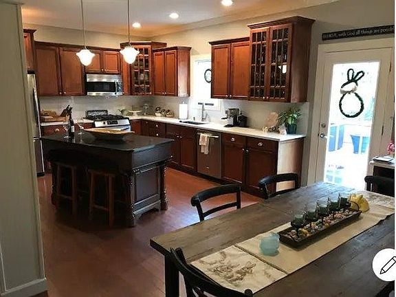 5th image of 1640 Kinnard Dr