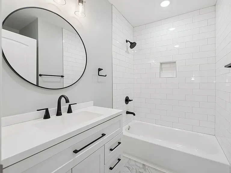 112 Wiley St — Photo 4