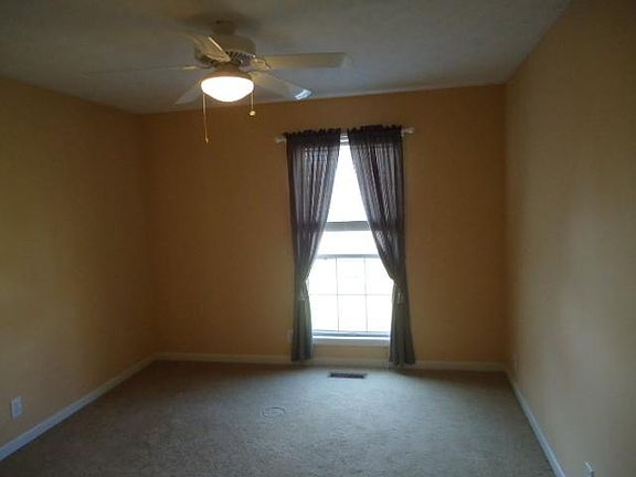 4th image of 171 Wimbledon Ct