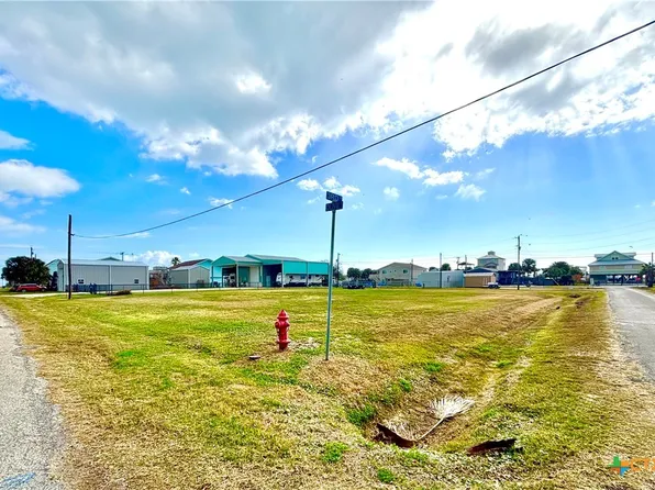 Olive St, Port O Connor, TX 77982