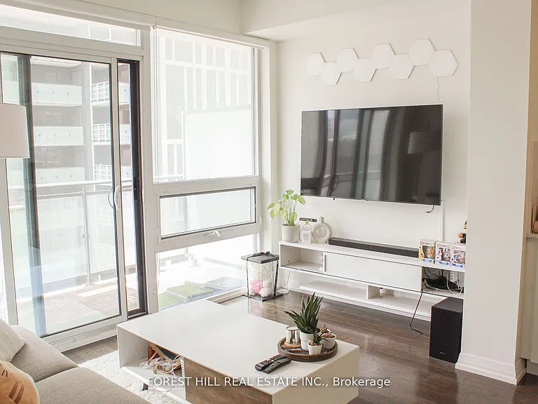 460 Adelaide St E #1716 — Photo 9