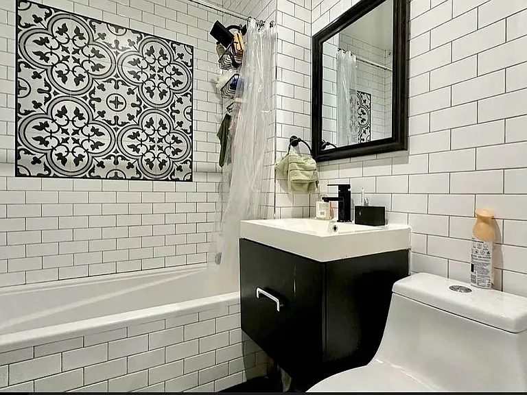 909 Saint Marks Ave #1B — Photo 9