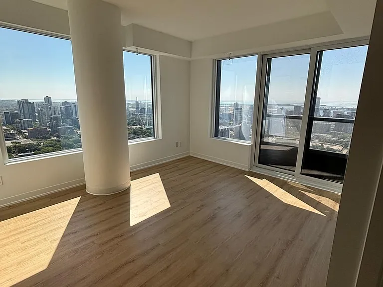 319 Jarvis St #4315 — Photo 4