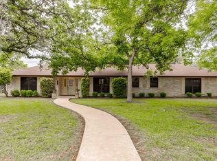 201 Spanish Oak Ln, Kerrville, TX 78028