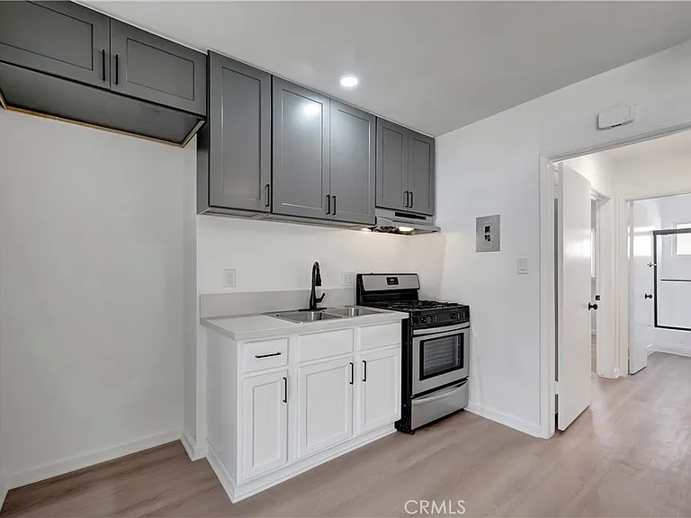 12221 Peacock Ct #4 — Photo 11