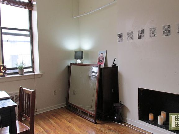 3rd image of 849 Saint Nicholas Ave APT 2A