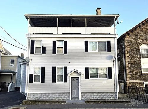 9 Cedar St #2 Photo 1