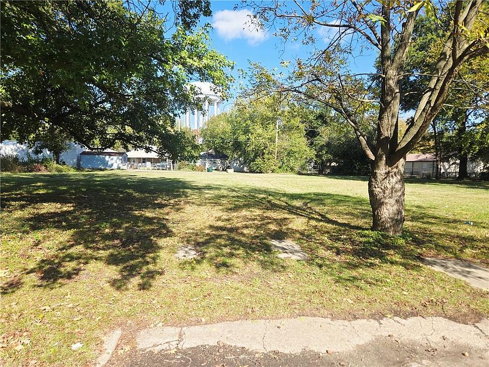 2nd image of 0 E 20th St