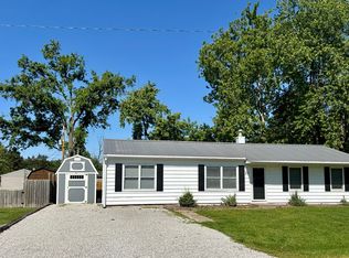805 N Reel Ave, Salem, IL 62881
