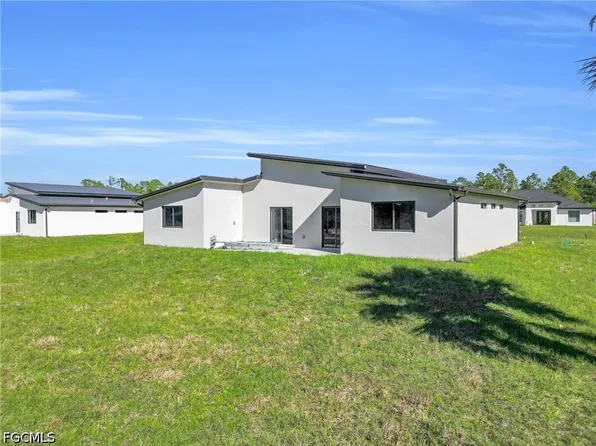 1011 State Ave, Lehigh Acres, FL 33972