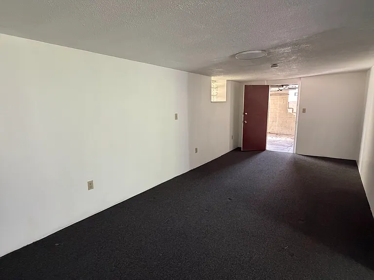 164 Lynnwood Dr — Photo 12