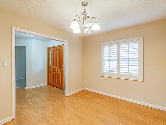 5th image of 2868 Sheriff Way