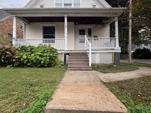 1036 W Washington St, Springfield, IL 62702