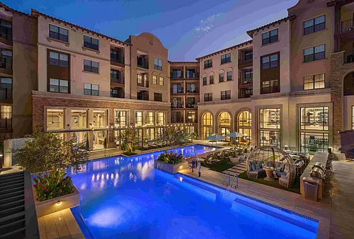 Manor Scottsdale Photo 1