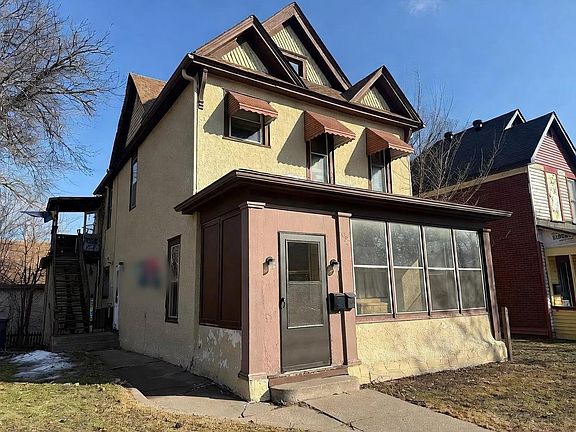 2nd image of 1092 Edgerton St