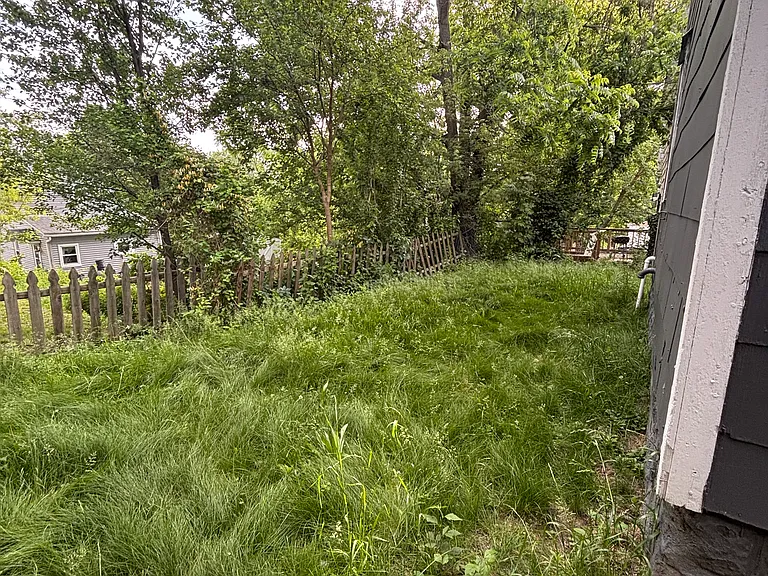 936 Ella Ct — Photo 3