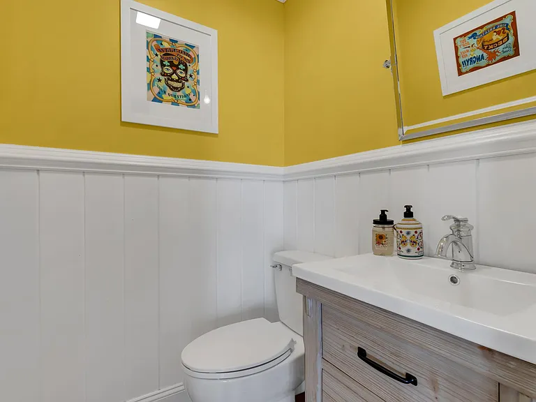 308 Hume St — Photo 2