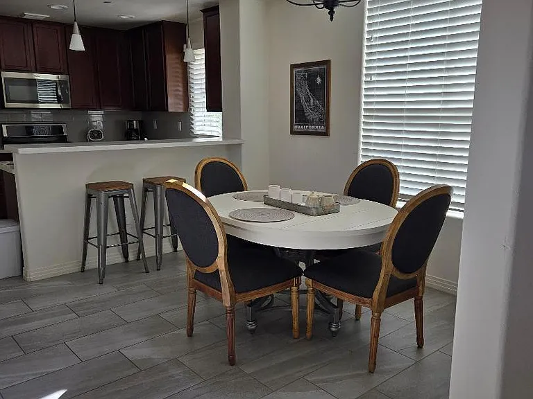 52430 Hawthorn Ct — Photo 11