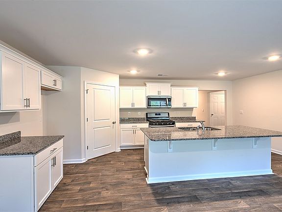 5th image of 1810 Wildhorse Dr