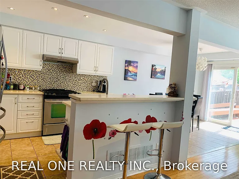 3130 Cabano Cres — Photo 4