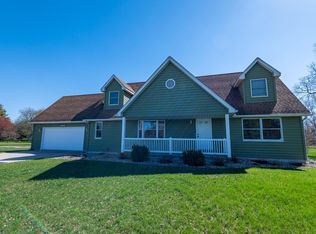 11097 Sandpiper St, Demotte, IN 46310