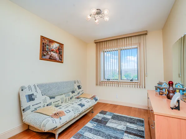 1689 East 21st Street image 22 of 32