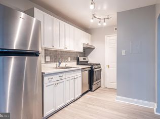 12211 Braxfield Ct APT 7, Rockville, MD 20852