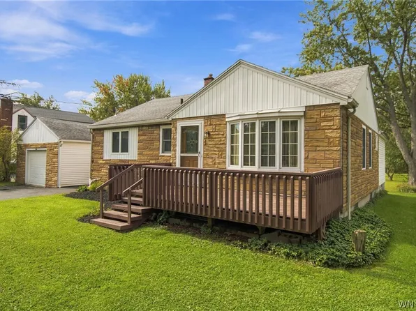 3162 Bieler Rd, Orchard Park, NY 14127