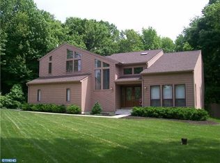 1028 Summit View Dr, Newark, DE 19713