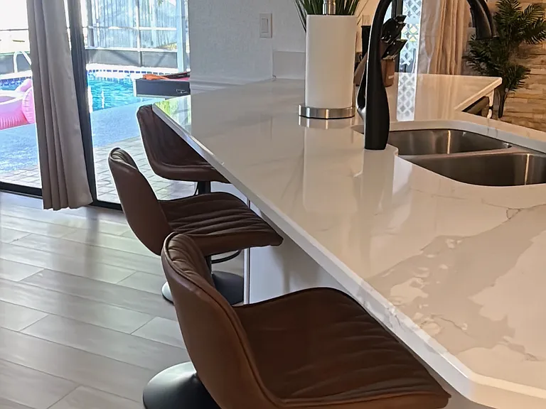 6237 Spring Hill Dr — Photo 2
