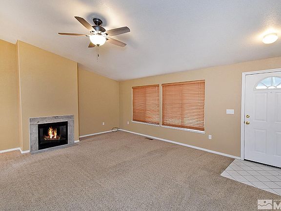 5th image of 813 Columbine Ct