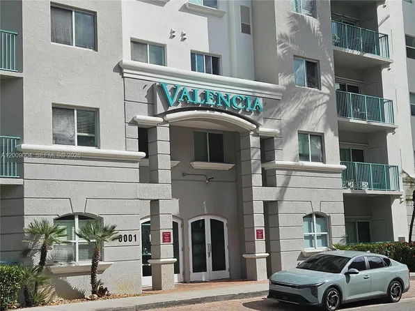 6001 SW 70th St APT 655, South Miami, FL 33143