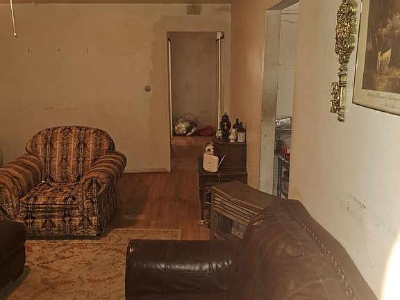 2nd image of 102 Amanda St