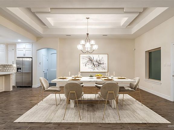 3rd image of 3404 Driftwood Ct