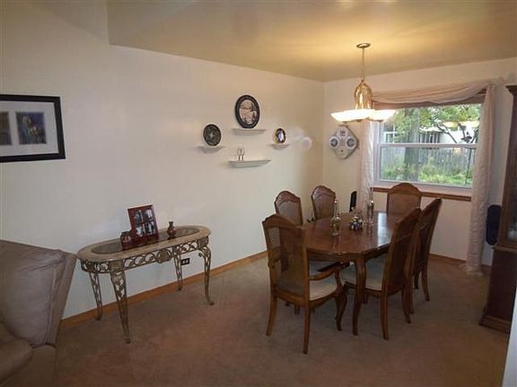 3rd image of 218 Atlantic Dr