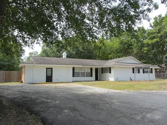 3 bed, 5.0 bath, 2271 sqft, $2,950 — Photo 3