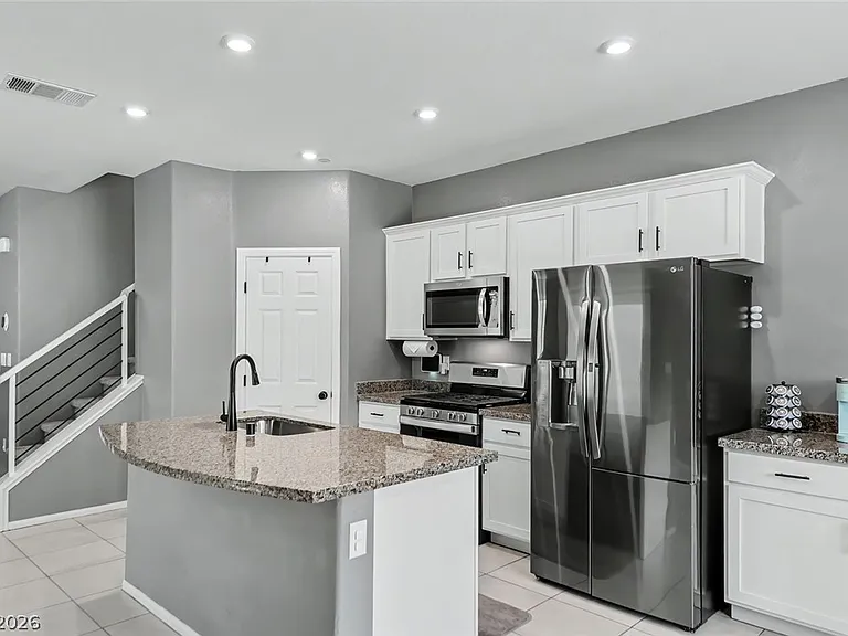 10634 Sariah Skye Ave — Photo 5