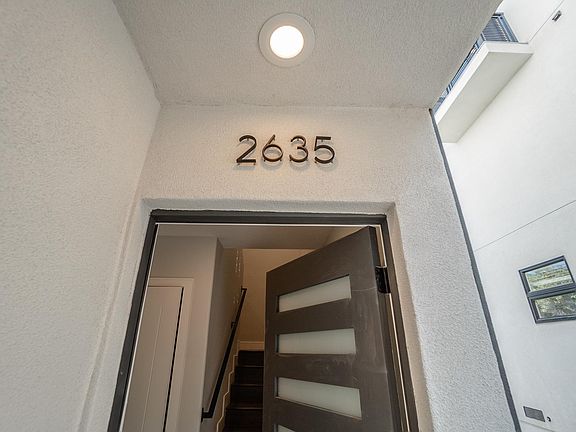 2nd image of 2635 S La Salle Ave #2635