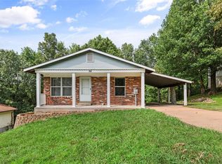 255 High St, Pacific, MO 63069