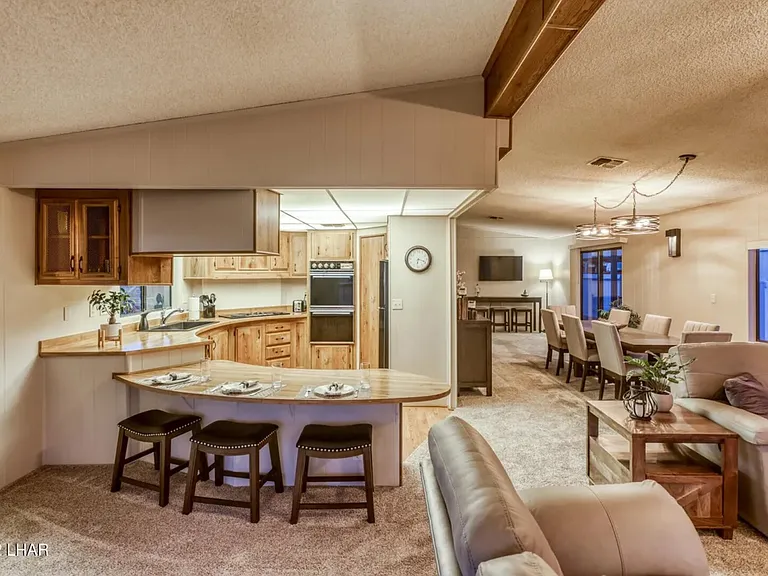 Mescalero Dr — Photo 14