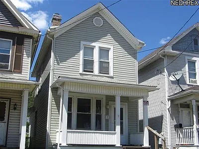 1623 Clark Ave photo 1
