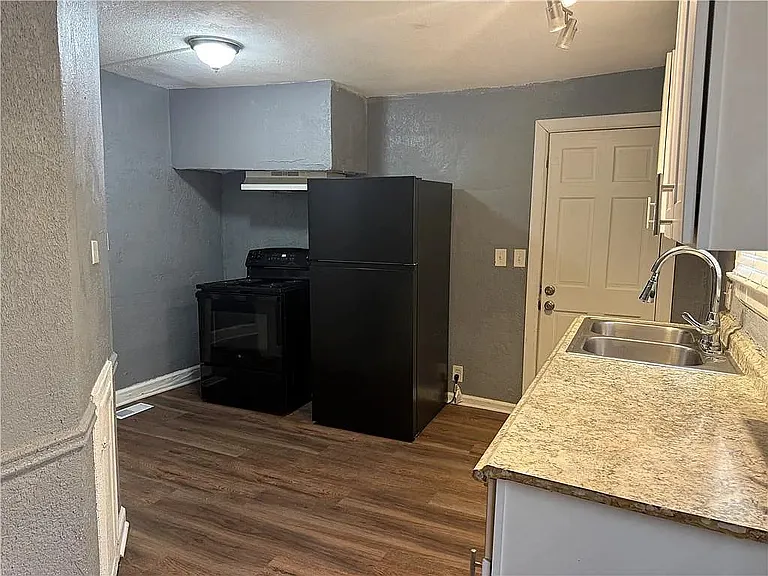 4245 Paseo Blvd — Photo 8