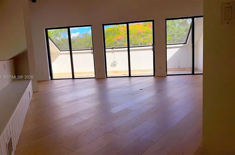 8925 SW 102nd Ter — Photo 38
